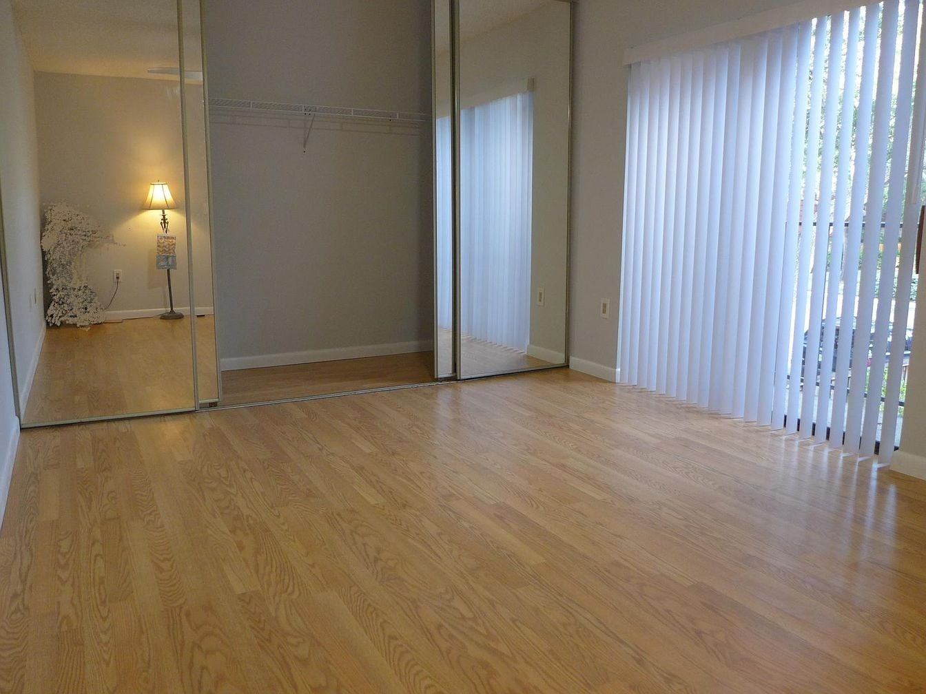 Building Photo - 2708 12th Ct