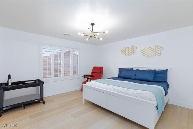 Building Photo - 9762 Silver Dusk Ct