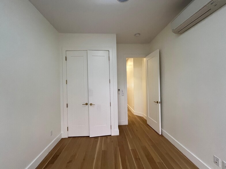 Building Photo - 51 Grace St