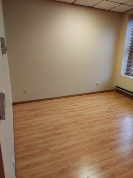 Bedroom - 1831 Parmenter St