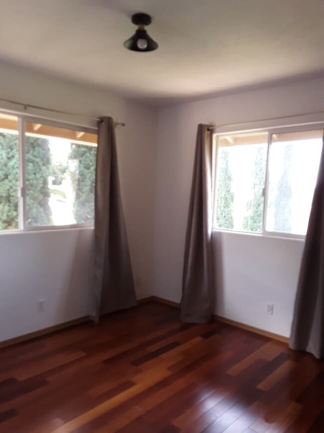 Building Photo - Spacious 3 bedroom 2 bath home in Kula-Ava...
