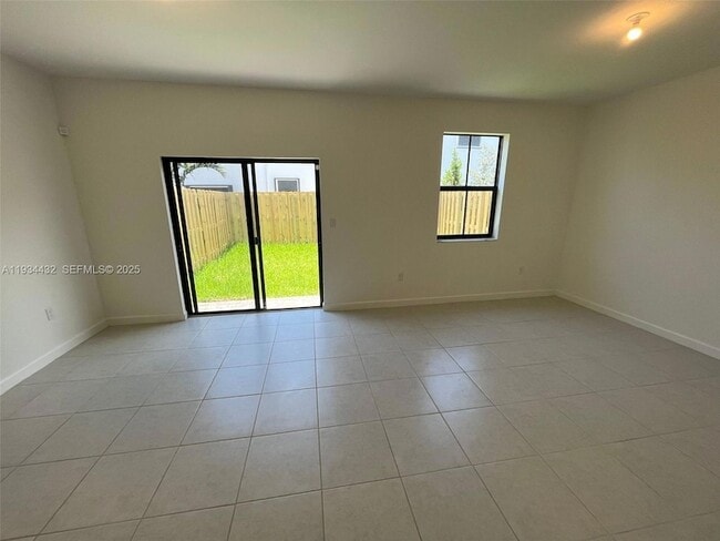 Building Photo - 11912 SW 244 Ln