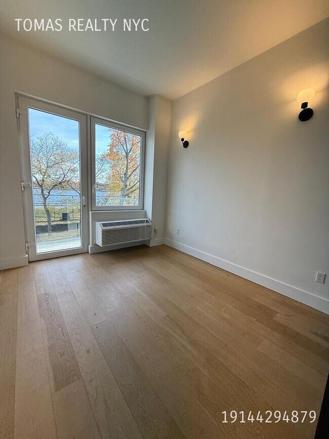 Building Photo - 3103 Sedgwick Ave