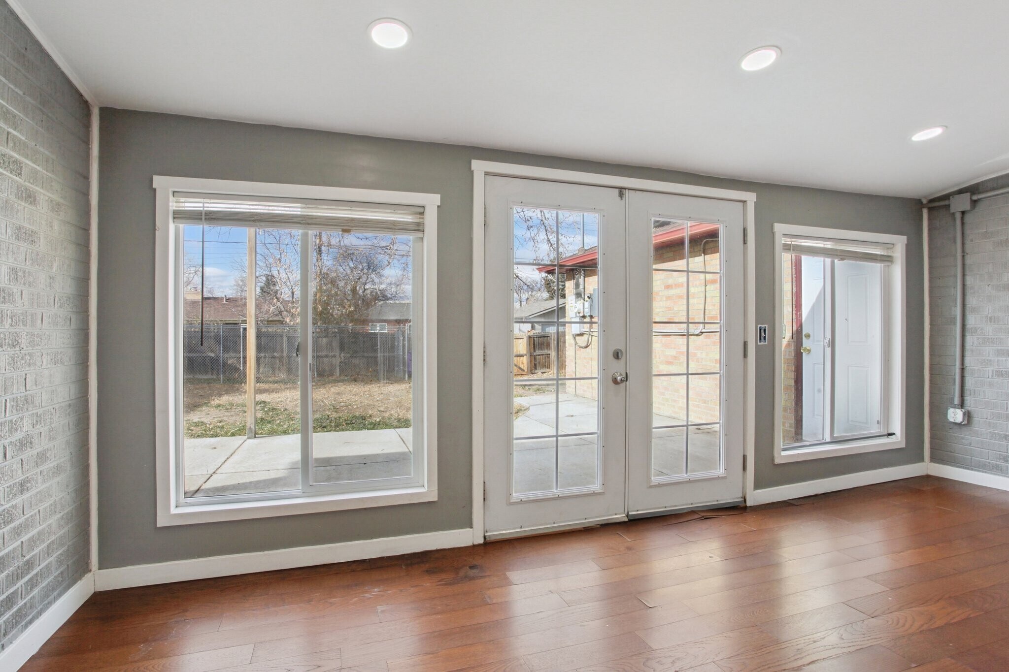 Building Photo - 2625 Newport St