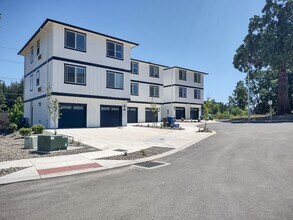 Building Photo - SAW3781