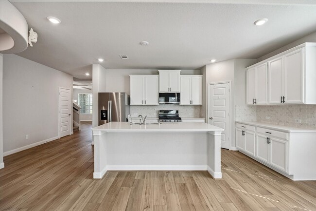 Building Photo - 906 Barstow Dr