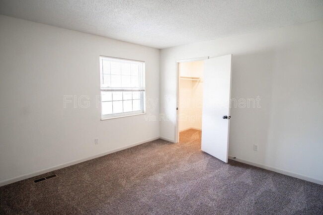 Building Photo - 3112 E Governor John Sevier Hwy