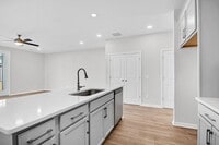 Building Photo - Charming Home in the Heart of Summerville!