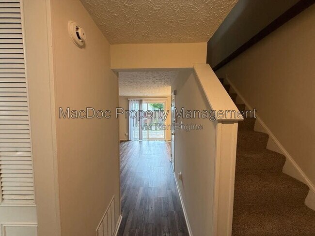 Building Photo - 4749 Hedrick Ln