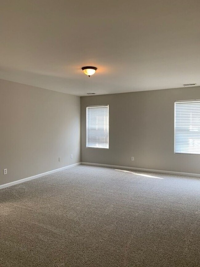 Building Photo - Location, Community, Quality Living. It St...