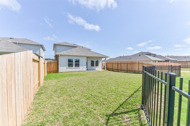 Building Photo - 16524 Cascading Pnes Ct