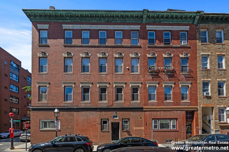 Building Photo - 109 Endicott St