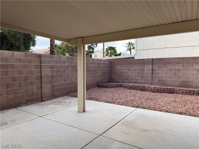 Building Photo - 8638 White River Dr