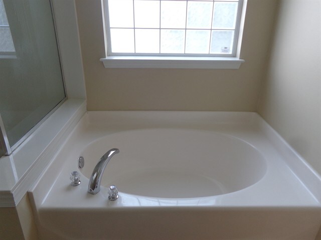 Building Photo - 4504 Sandtyn Dr