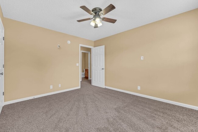Building Photo - 3332 Victoria Ct