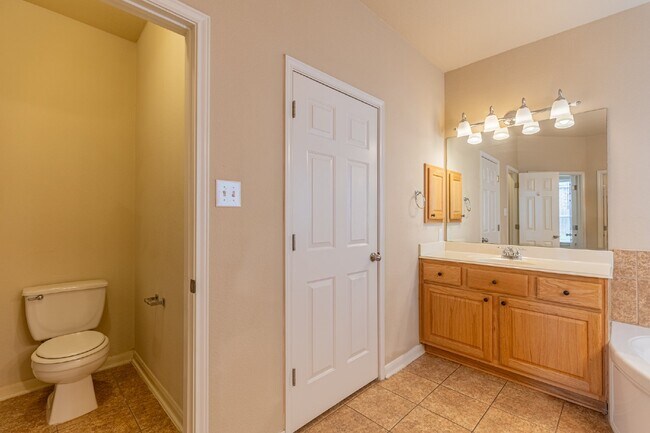 Building Photo - 630 Hookberry Trail