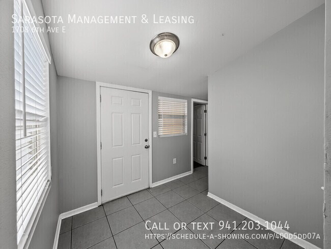 Building Photo - 1708 6th Ave E