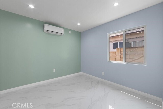 Building Photo - 6722 Hesperia Ave