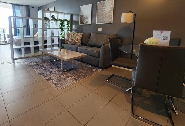 Building Photo - 1600 NE 1st Ave