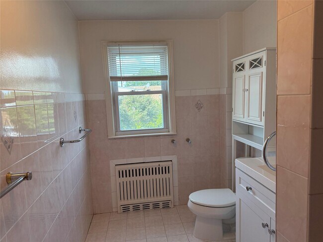 Building Photo - 55 3rd St