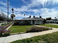 Building Photo - 696 E Cypress Ave