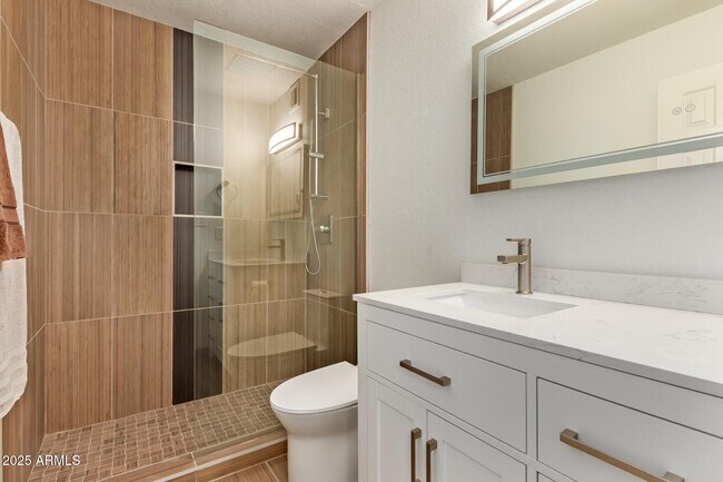 Building Photo - 8787 E Mountain View Rd