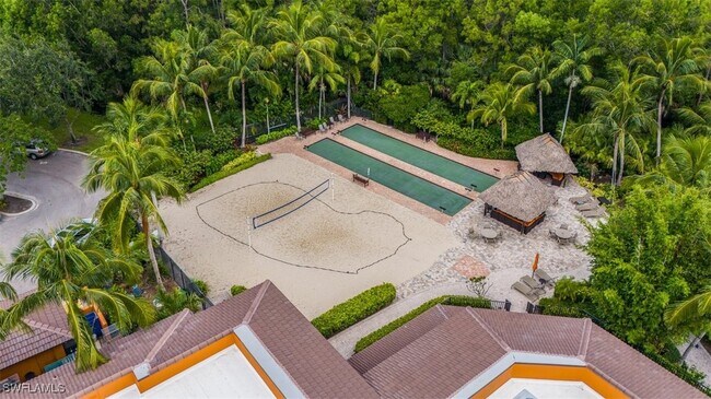 Building Photo - 9147 Delano St