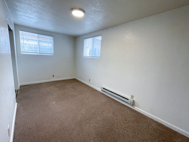 Building Photo - 1160 San Pablo Ave