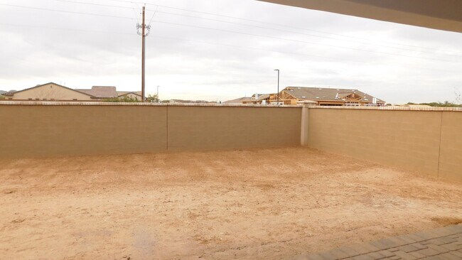 Building Photo - Beautiful home with generation suite in gated community