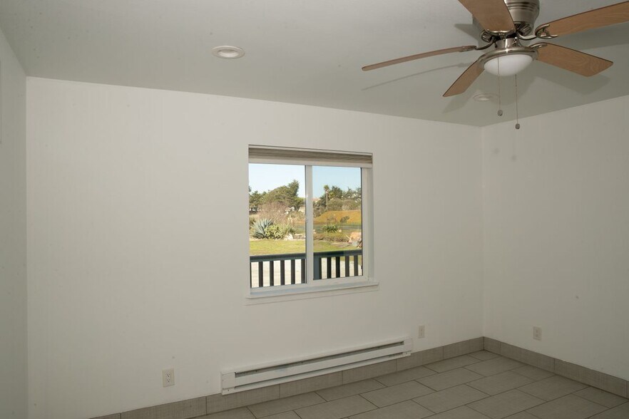 Building Photo - 7981 Moss Landing Rd
