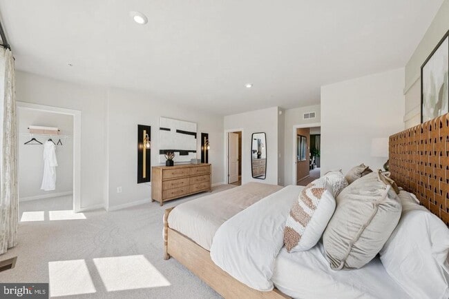 Building Photo - 9012 Katherine Johnson Ave