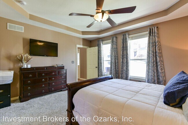 Building Photo - 4 br, 4 bath House - 149 Country Bluff Drive