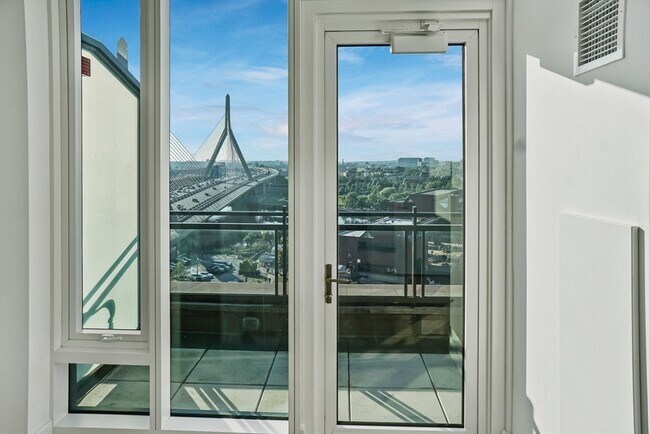 Building Photo - 100 Lovejoy Pl