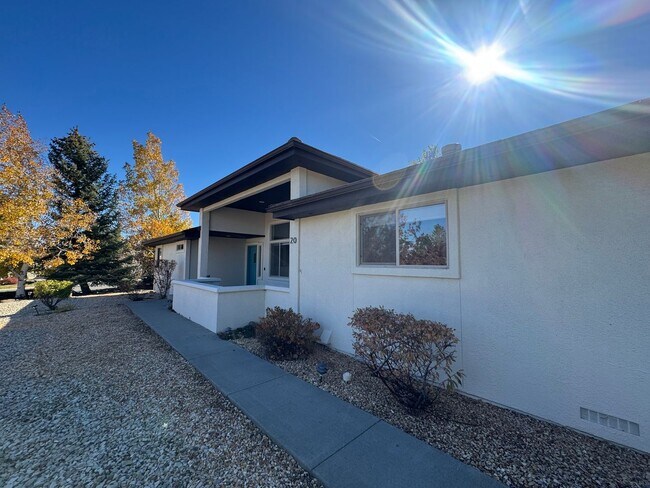 Building Photo - Beautiful Fieldcreek Ranch Exclusive Home