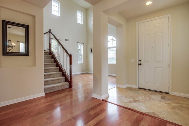 Building Photo - 4 Bedroom Cul-de-Sac home in San Elijo Hills!
