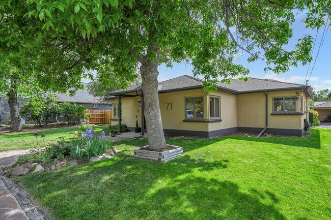 Building Photo - 3 bedroon 1.5 bath home with amazing yard ...