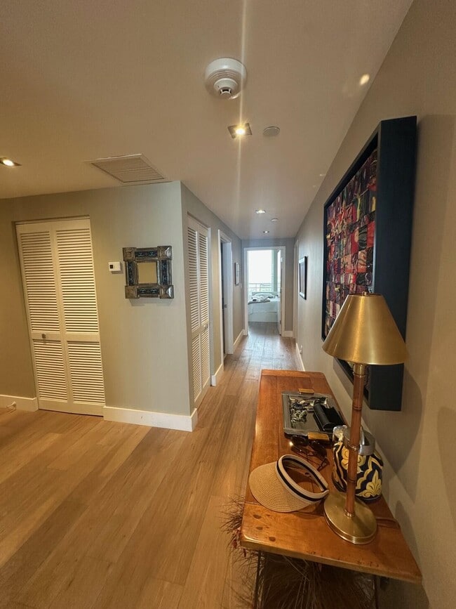 Building Photo - 4101 N Ocean Blvd