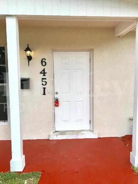 Building Photo - 6451 SW 2nd St