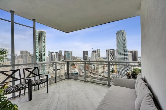 Building Photo - 350 S Miami Ave