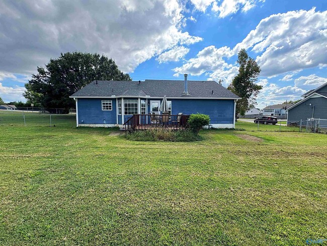 Building Photo - 29449 Andrea Ln