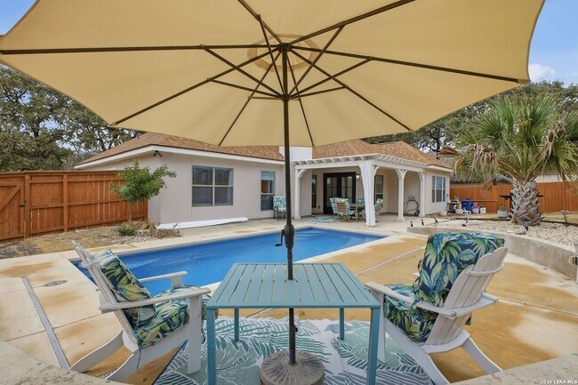 Building Photo - 8906 Breanna Oaks