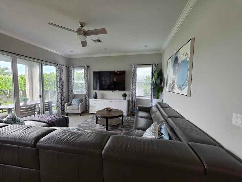 Building Photo - 16007 Whippoorwill Cir