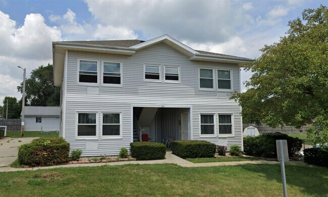 Primary Photo - 306 Wigwam St