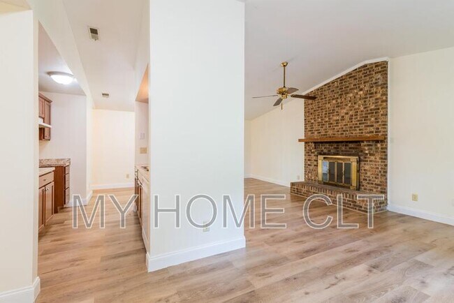 Building Photo - 7821 Cloughy Cir