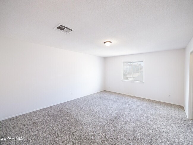 Building Photo - 12752 Tierra Salas Dr