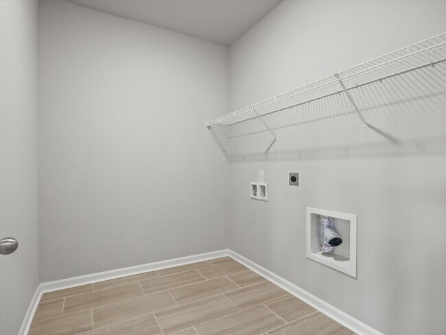 Building Photo - 227 Poplar Hollow Dr