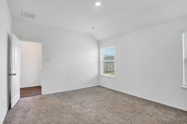 Building Photo - 2439 Moraine Vly Dr