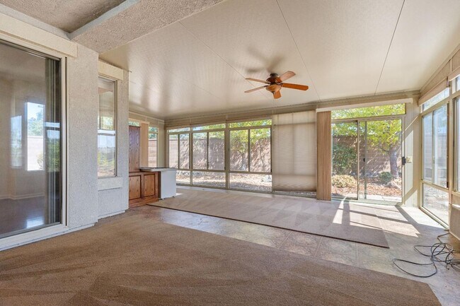 Building Photo - Sun City Lincoln Hills - Quiet courtyard with garden service & solar electric