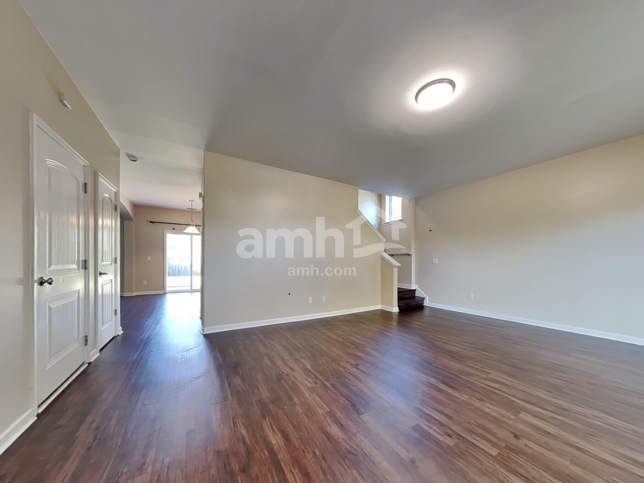 Building Photo - 170 Lake Pointe Dr