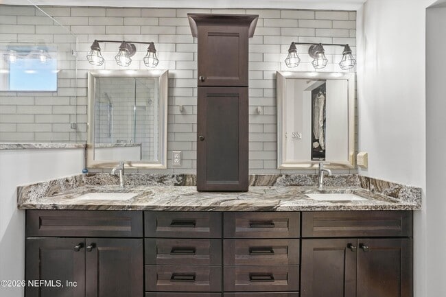 Building Photo - 13921 Intracoastal Sound Dr